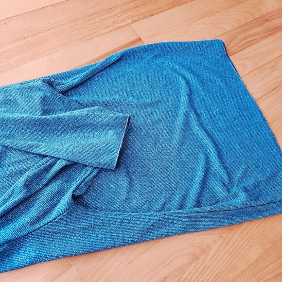 3/$15 blue sparkling t-shirt - Picture 5 of 7